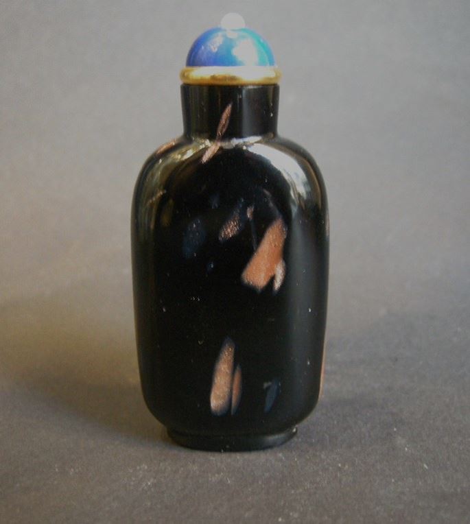 Snuff bottle glass black with spash aventurine | MasterArt